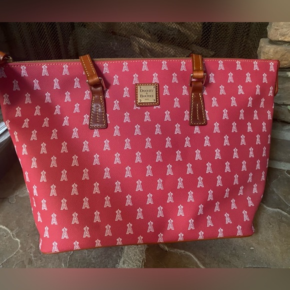 Dooney & Bourke mlb Angels purse - Picture 6 of 6